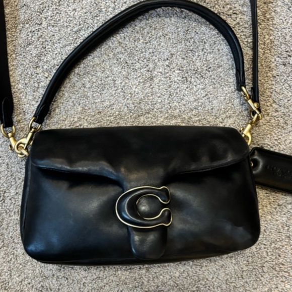 Coach Pillow Tabby 26 - Picture 4 of 8